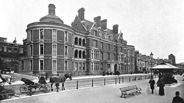 1887_East_Sussex_Hospital.jpg